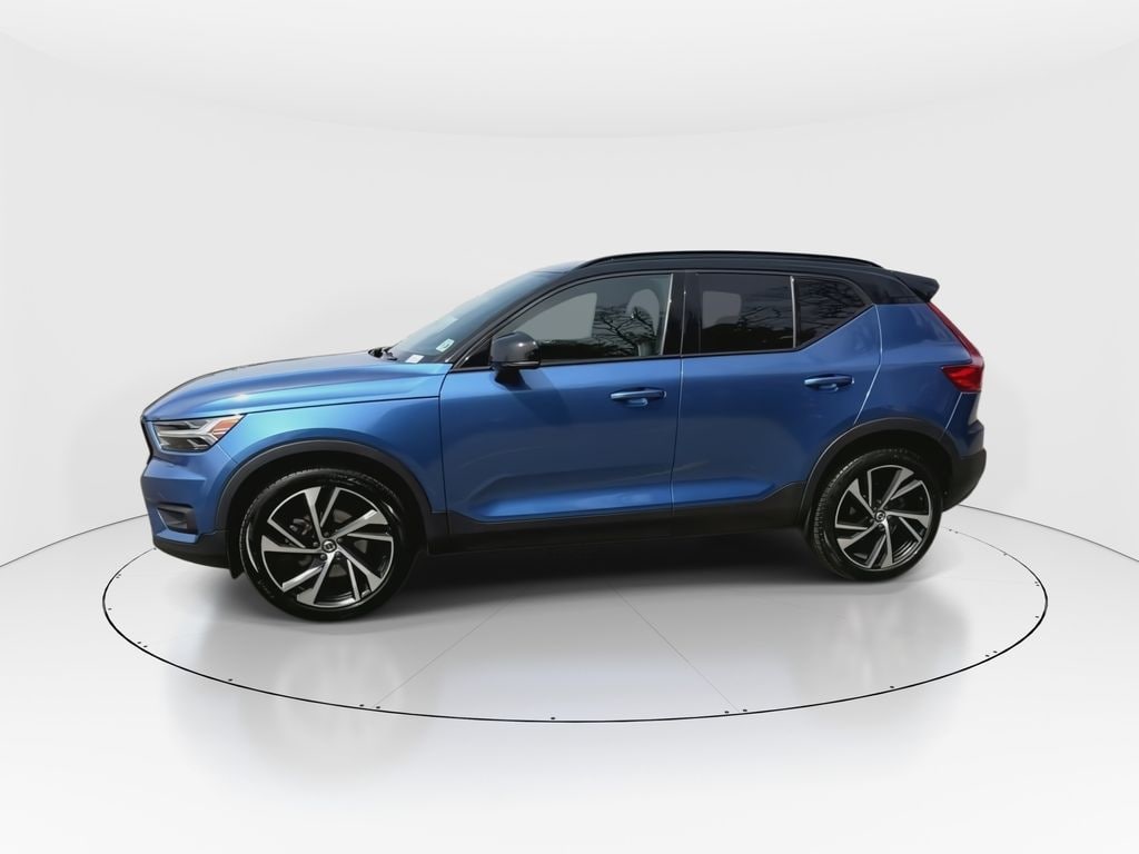 Thumbnail: 2021 Volvo XC40 - 5