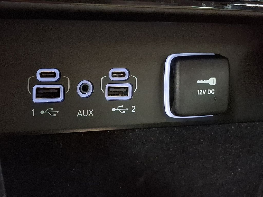 Thumbnail: 2022 Jeep Grand Cherokee - 21