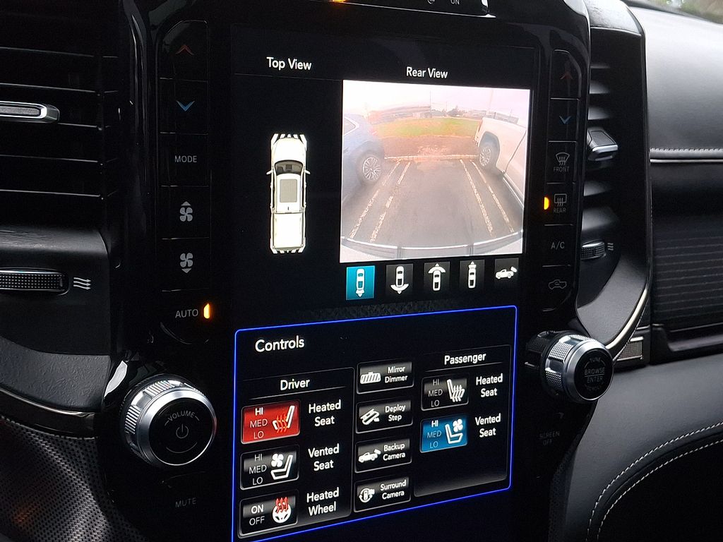 Thumbnail: 2019 RAM 1500 - 16