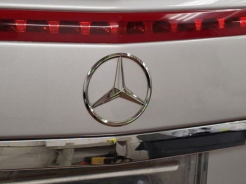 Thumbnail: 2012 Mercedes-Benz E-Class - 28
