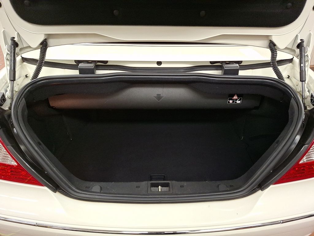 Thumbnail: 2008 Mercedes-Benz CLK - 25