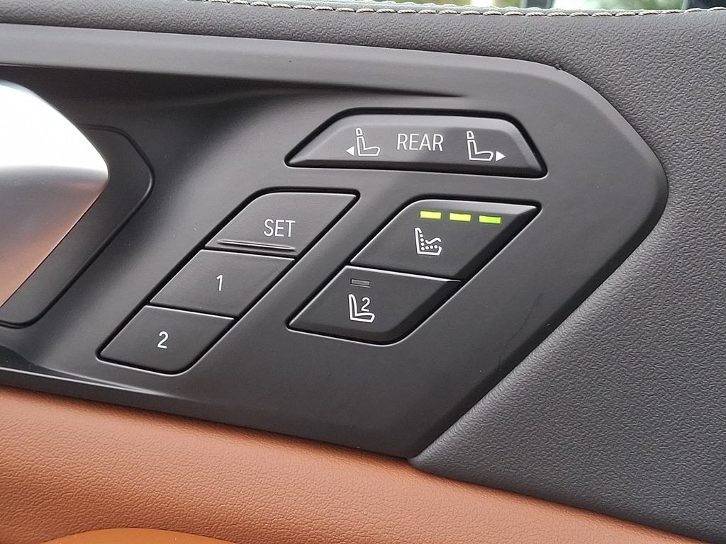 Thumbnail: 2026 BMW X7 - 26