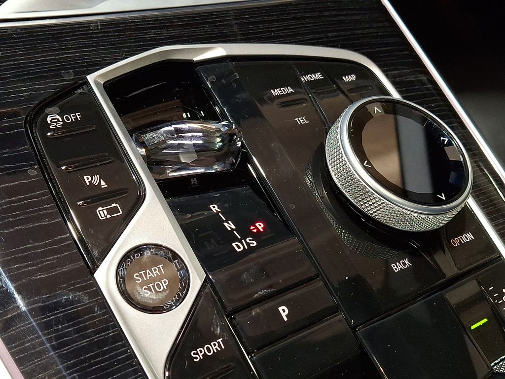 Thumbnail: 2025 BMW X5 - 13