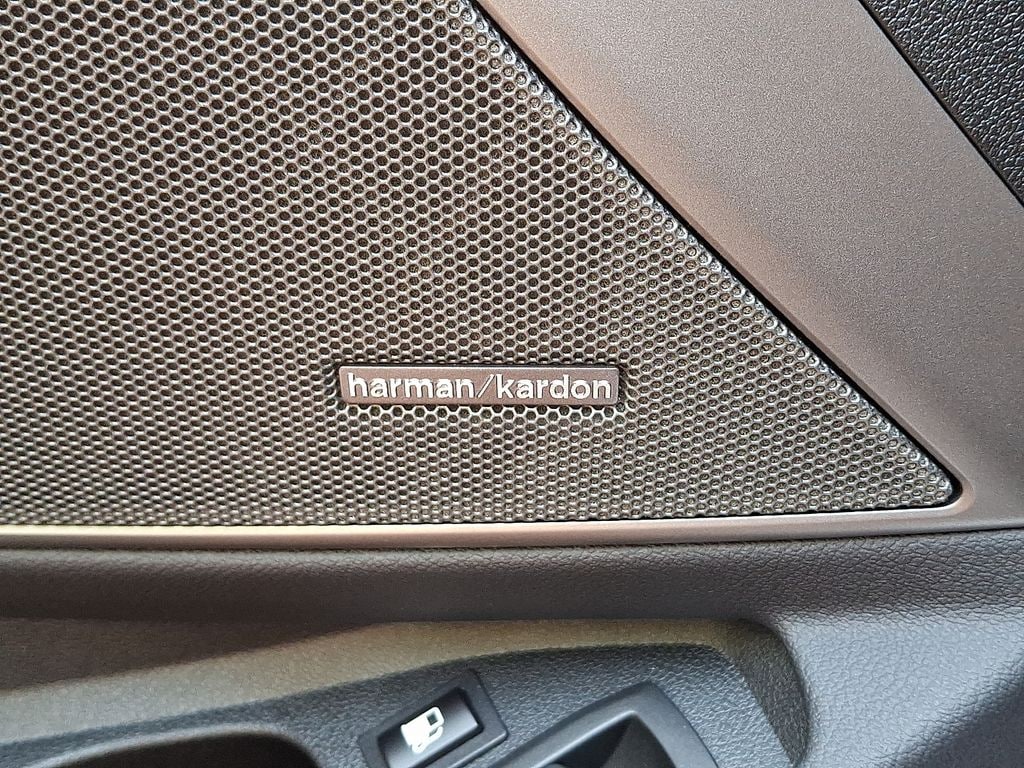 2024 BMW 3 Series 330e xDrive 26