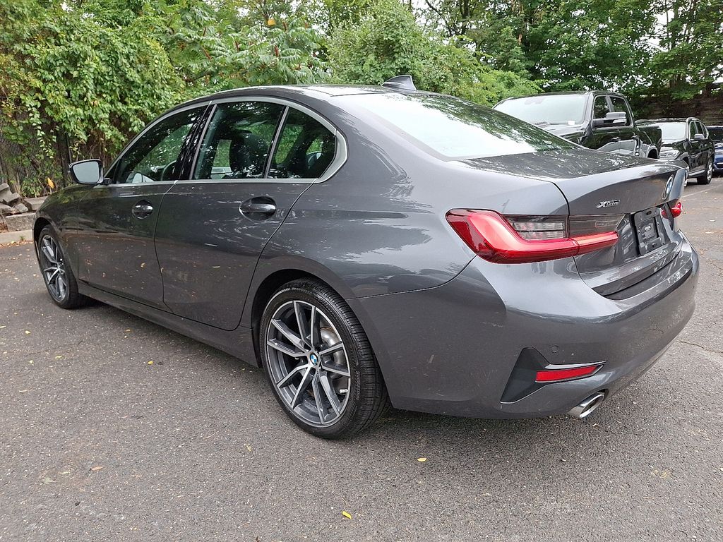 Thumbnail: 2022 BMW 3 Series - 6