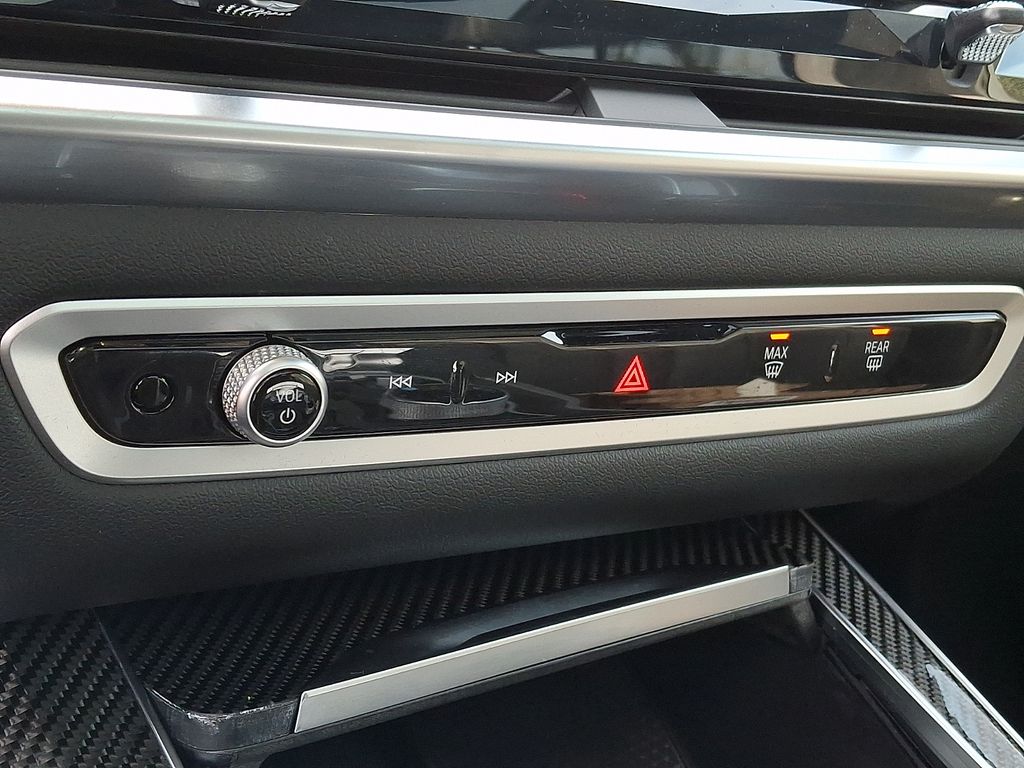 Thumbnail: 2025 BMW X7 - 14