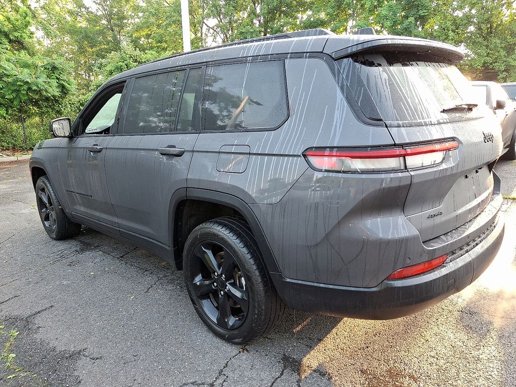 2023 Jeep Grand Cherokee Laredo 5