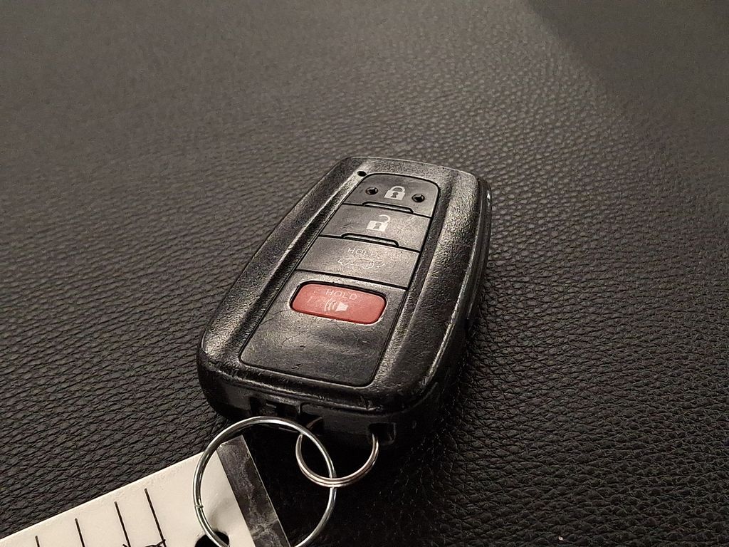 Thumbnail: 2023 Toyota RAV4 - 23