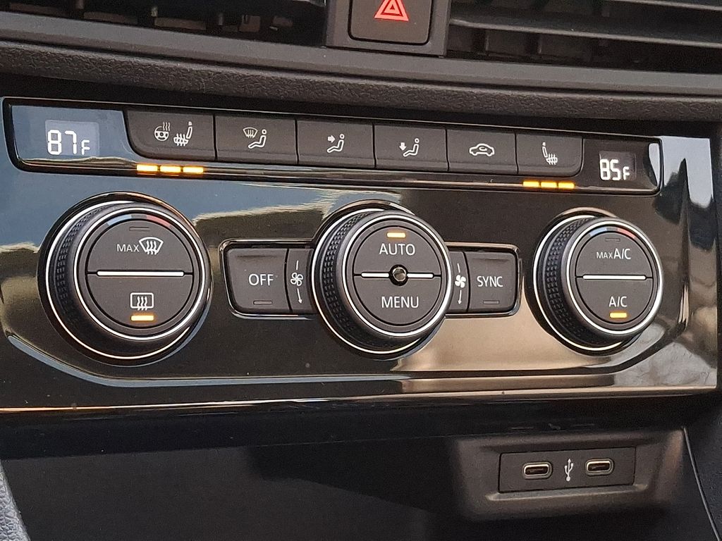 Thumbnail: 2021 Volkswagen Jetta - 13