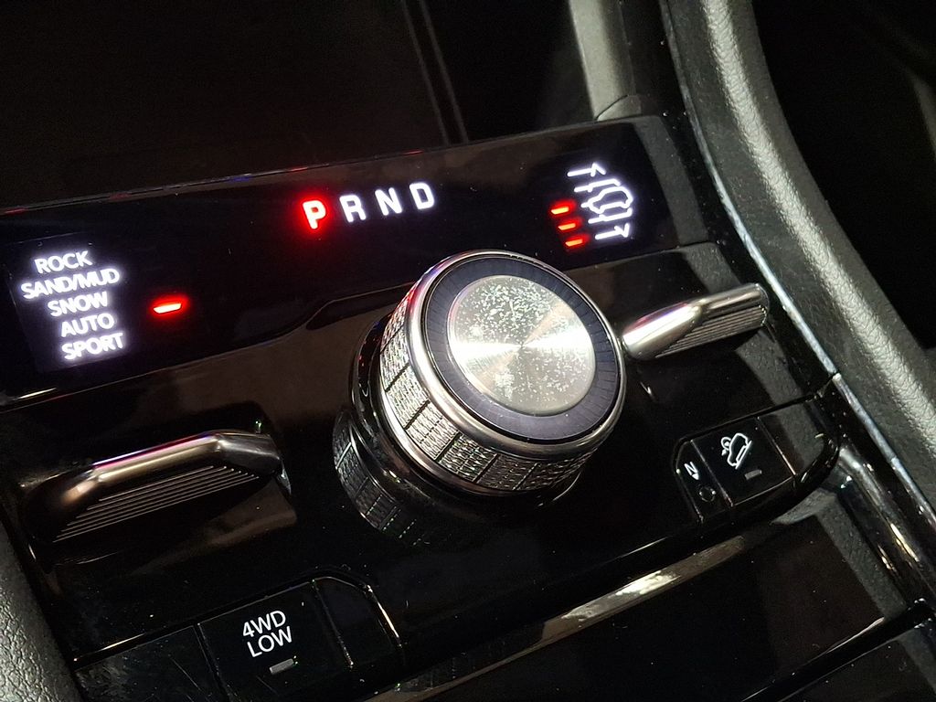 Thumbnail: 2023 Jeep Grand Cherokee - 13