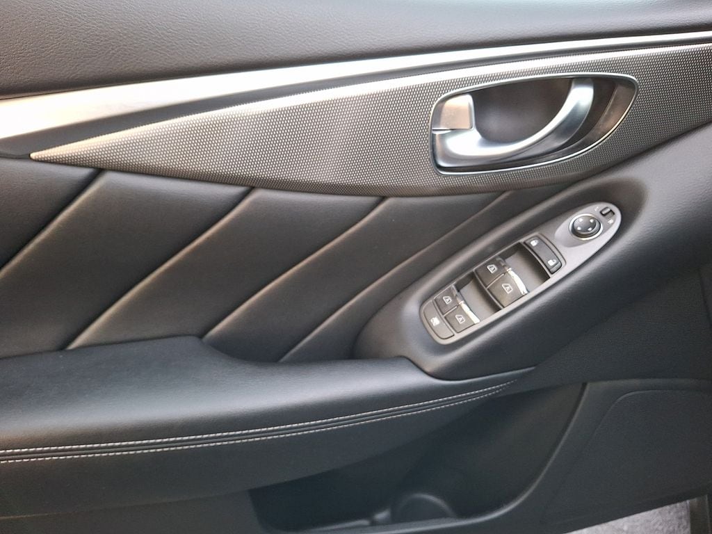 Thumbnail: 2018 INFINITI Q50 - 8