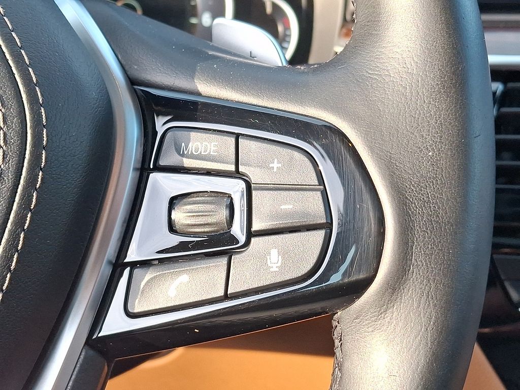 Thumbnail: 2019 BMW 5 Series - 17