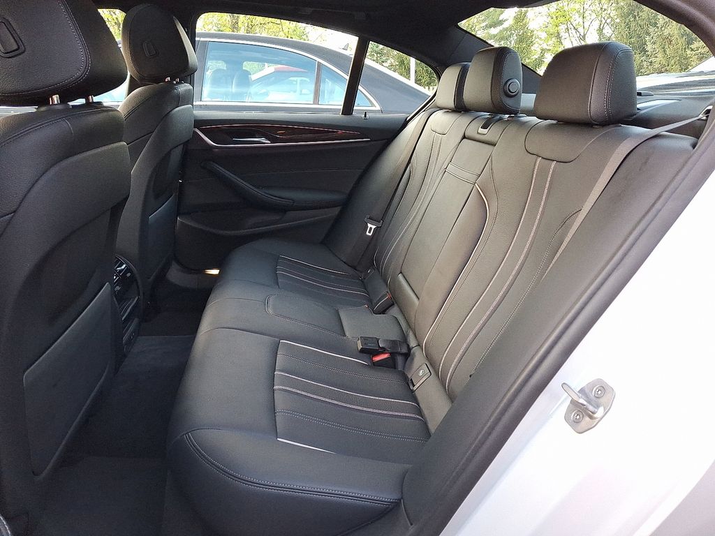 2022 BMW 5 Series 540i xDrive 8