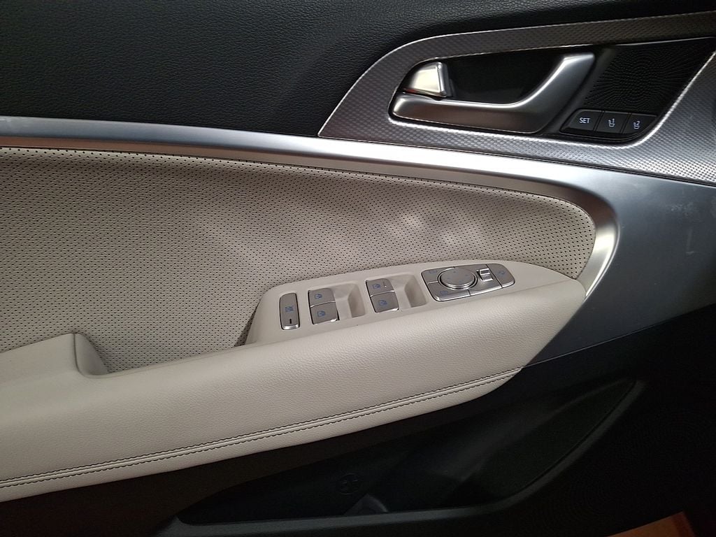 Thumbnail: 2023 Genesis G70 - 9