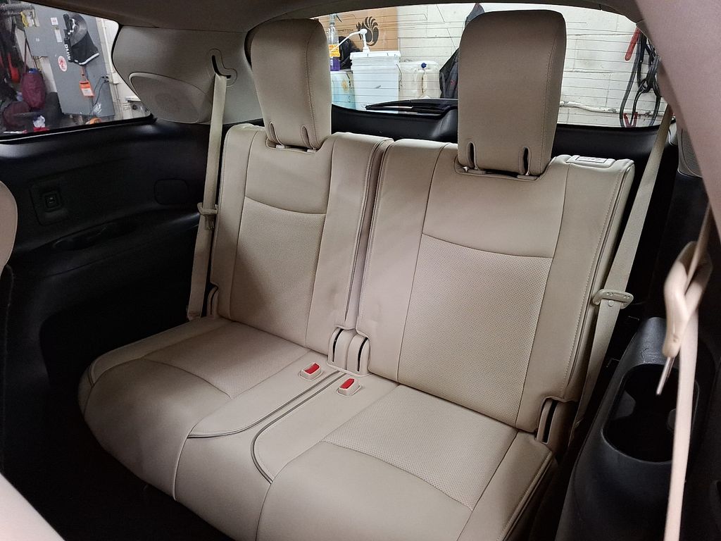 Thumbnail: 2017 INFINITI QX60 - 8