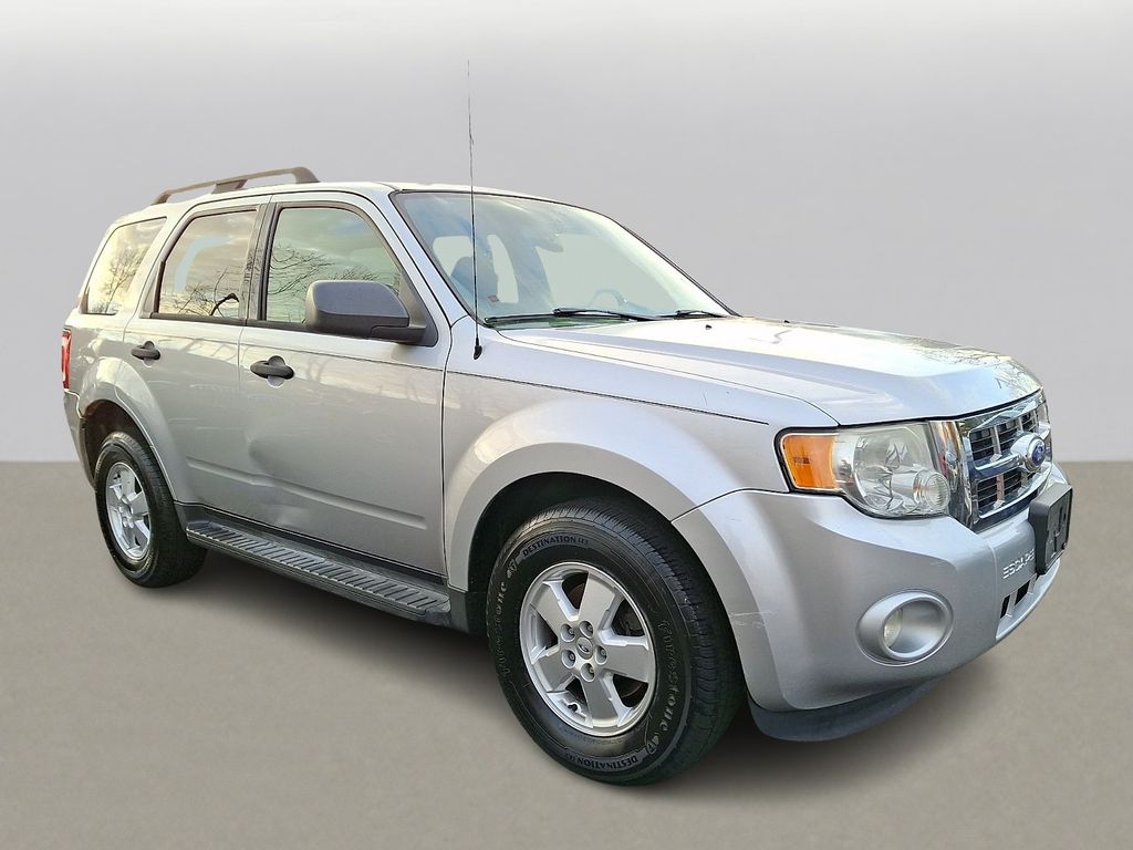 Thumbnail: 2012 Ford Escape - 3