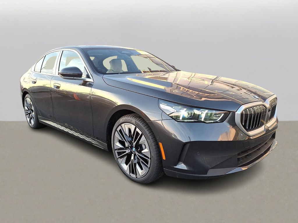 Thumbnail: 2026 BMW 5 Series - 3