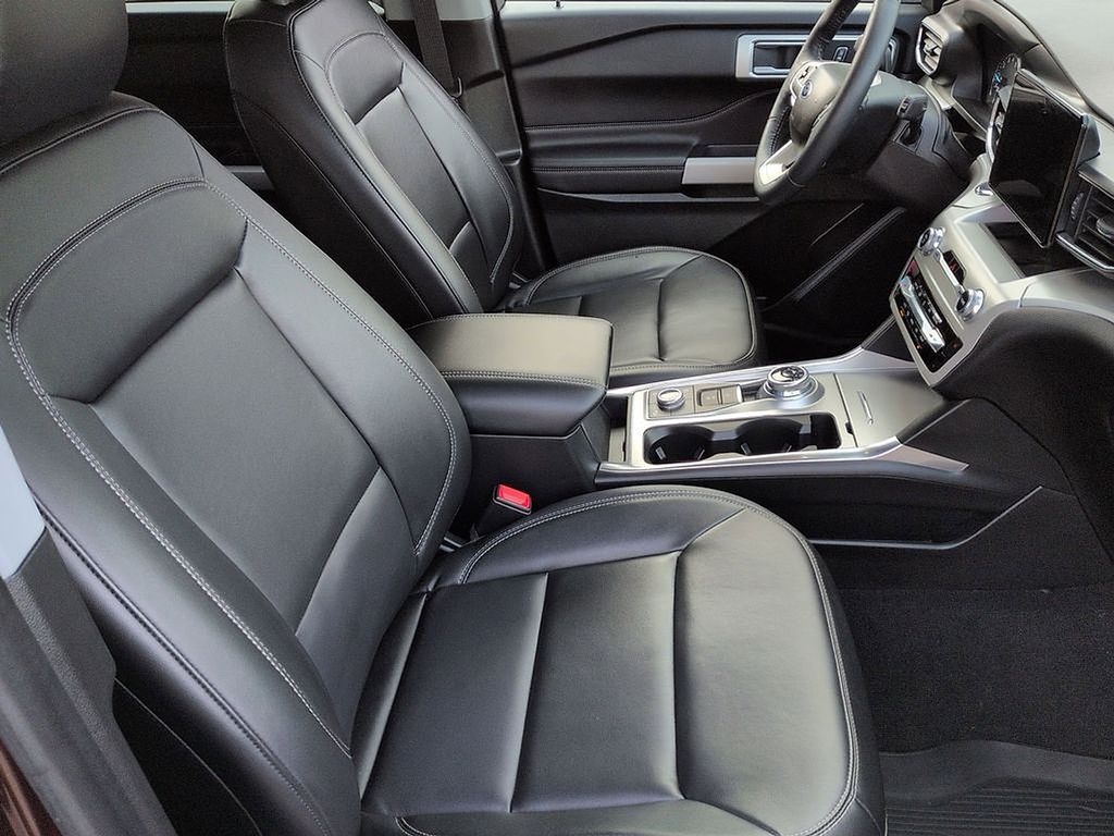 Thumbnail: 2023 Ford Explorer - 22