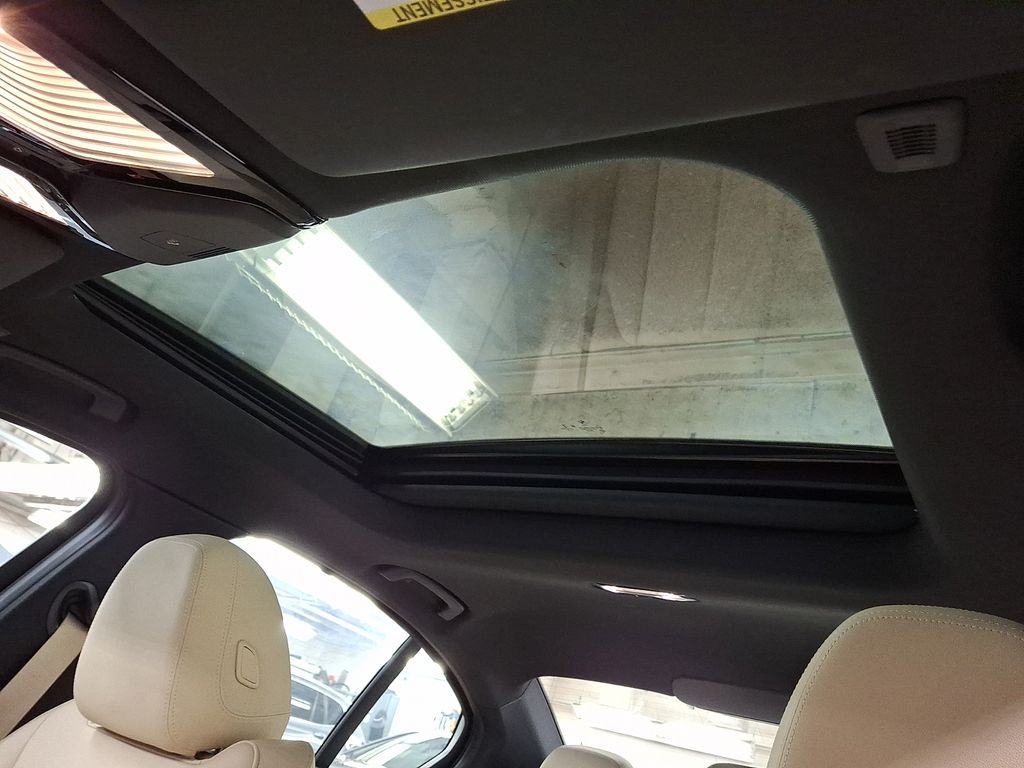 Thumbnail: 2021 BMW 3 Series - 11