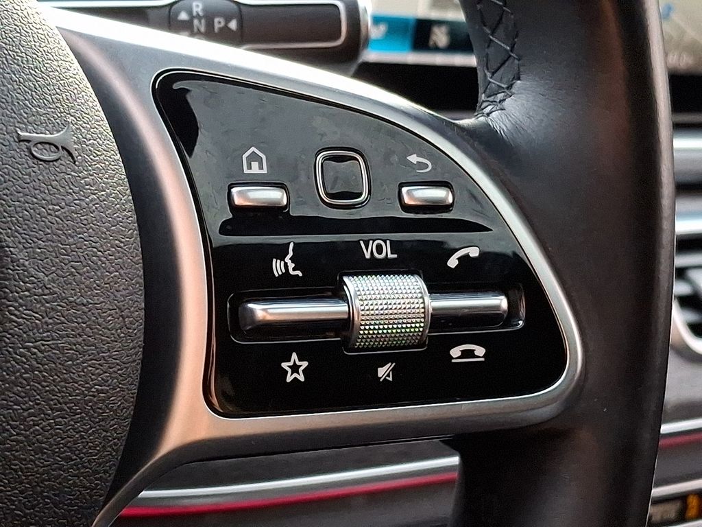 Thumbnail: 2020 Mercedes-Benz GLE - 17