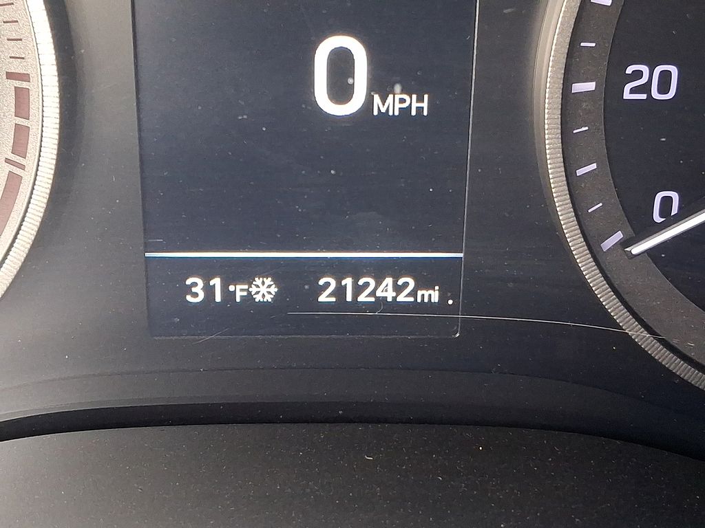 Thumbnail: 2021 Hyundai Tucson - 16