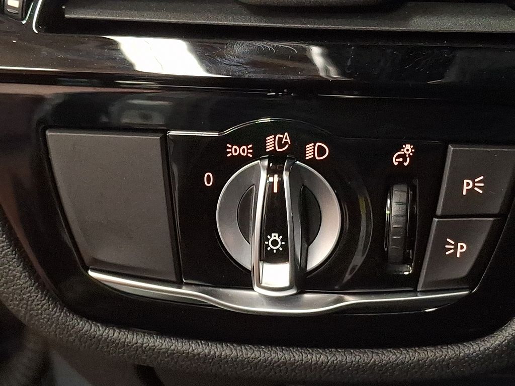 Thumbnail: 2022 BMW 5 Series - 20