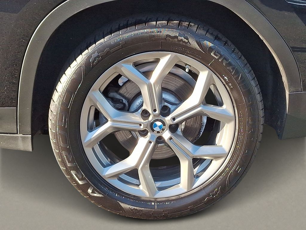 Thumbnail: 2023 BMW X4 - 5