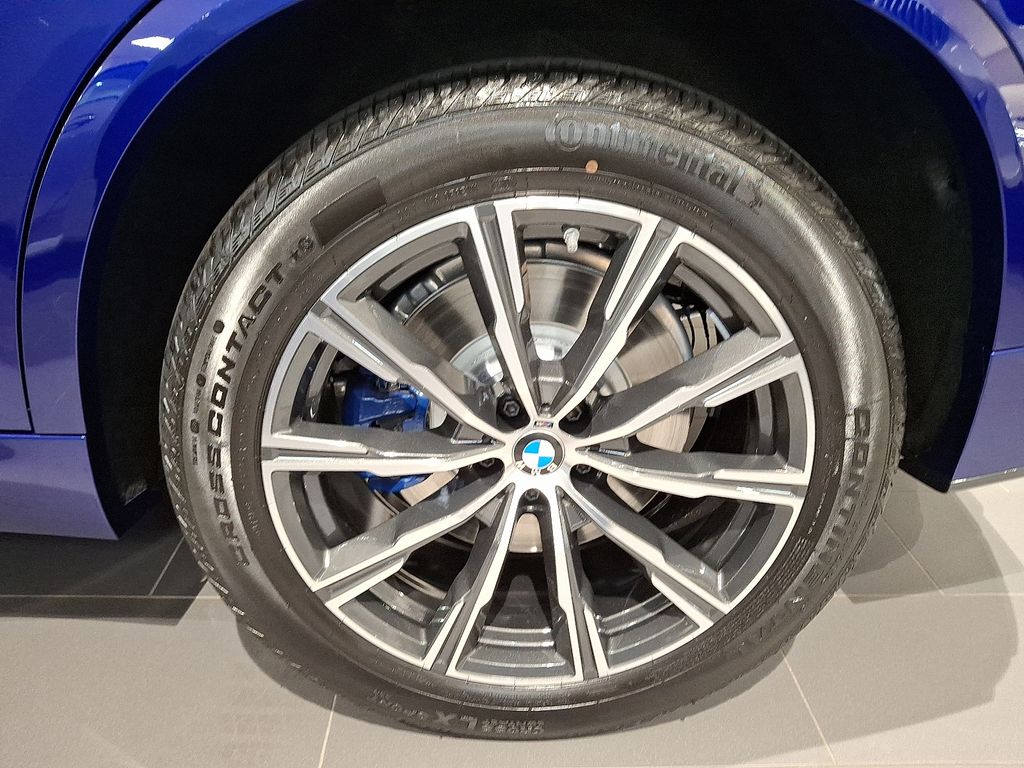 Thumbnail: 2026 BMW X5 - 6