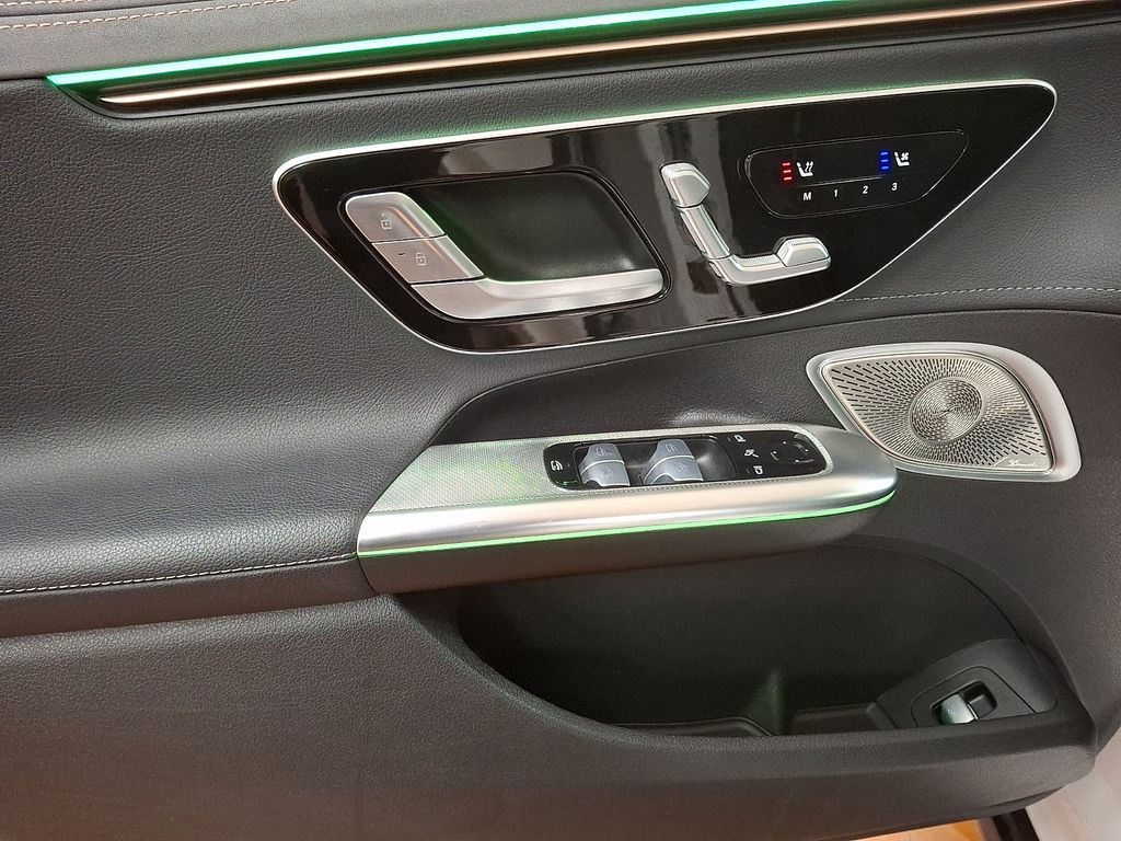 Thumbnail: 2023 Mercedes-Benz EQE - 8