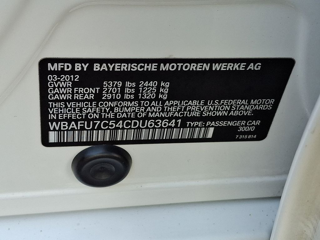 Thumbnail: 2012 BMW 5 Series - 25