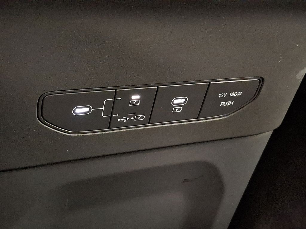 Thumbnail: 2024 Kia EV9 - 20