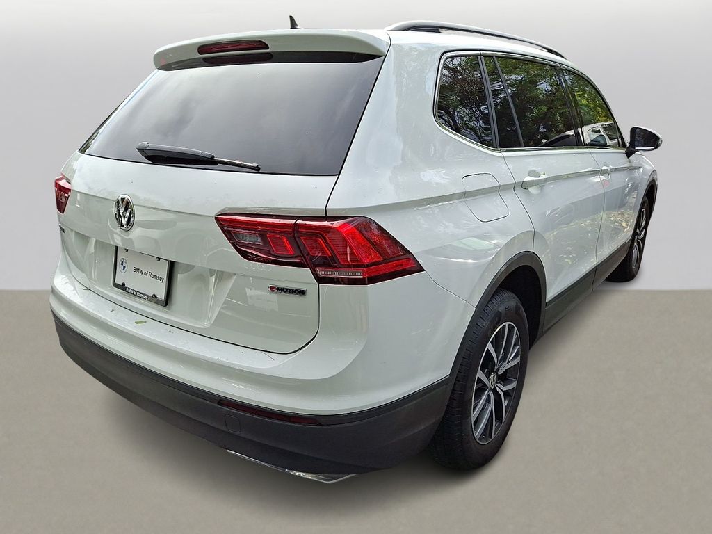 Thumbnail: 2019 Volkswagen Tiguan - 4