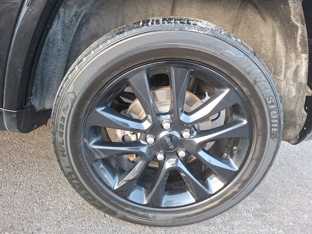 Thumbnail: 2018 Jeep Grand Cherokee - 7