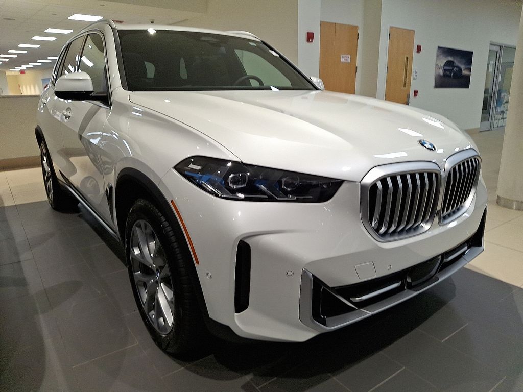 Thumbnail: 2026 BMW X5 - 2
