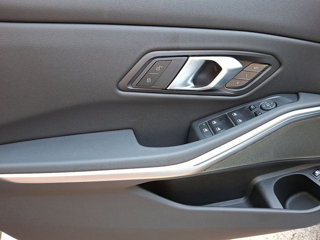 2024 BMW 3 Series 330e xDrive 10