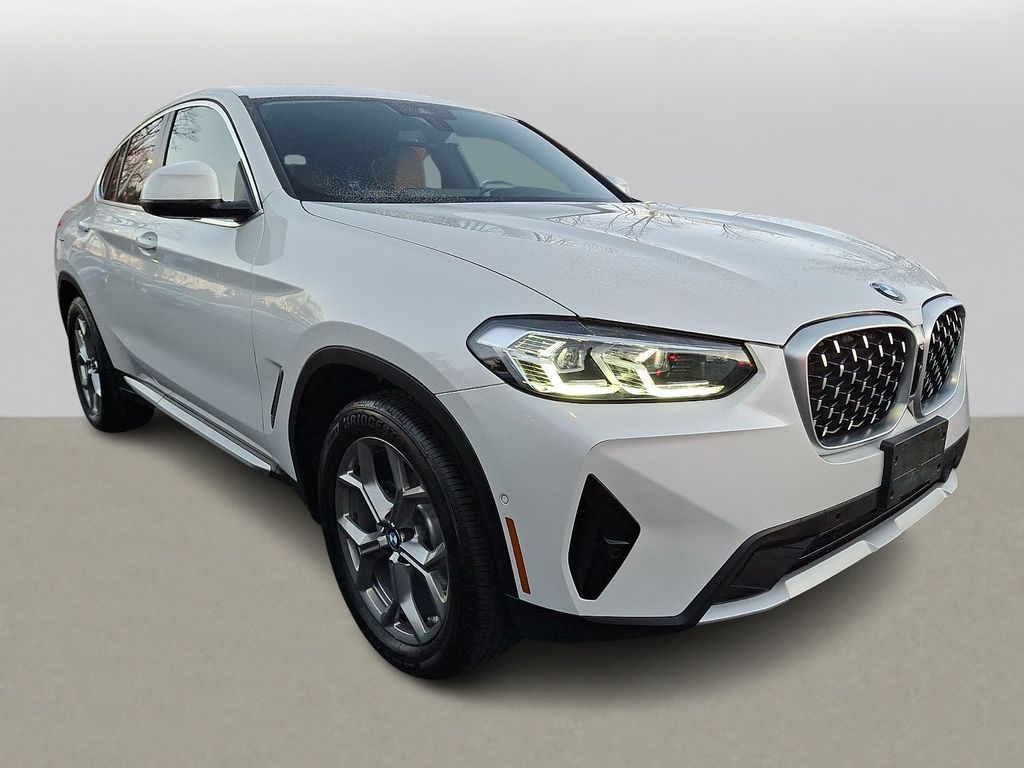 Thumbnail: 2023 BMW X4 - 3