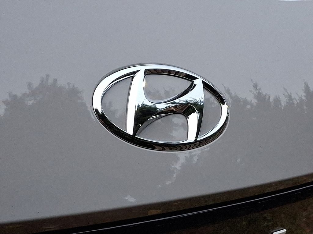 Thumbnail: 2023 Hyundai Ioniq 5 - 28