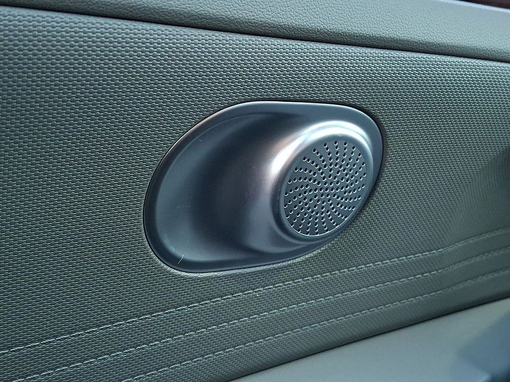 Thumbnail: 2025 Hyundai Elantra - 25