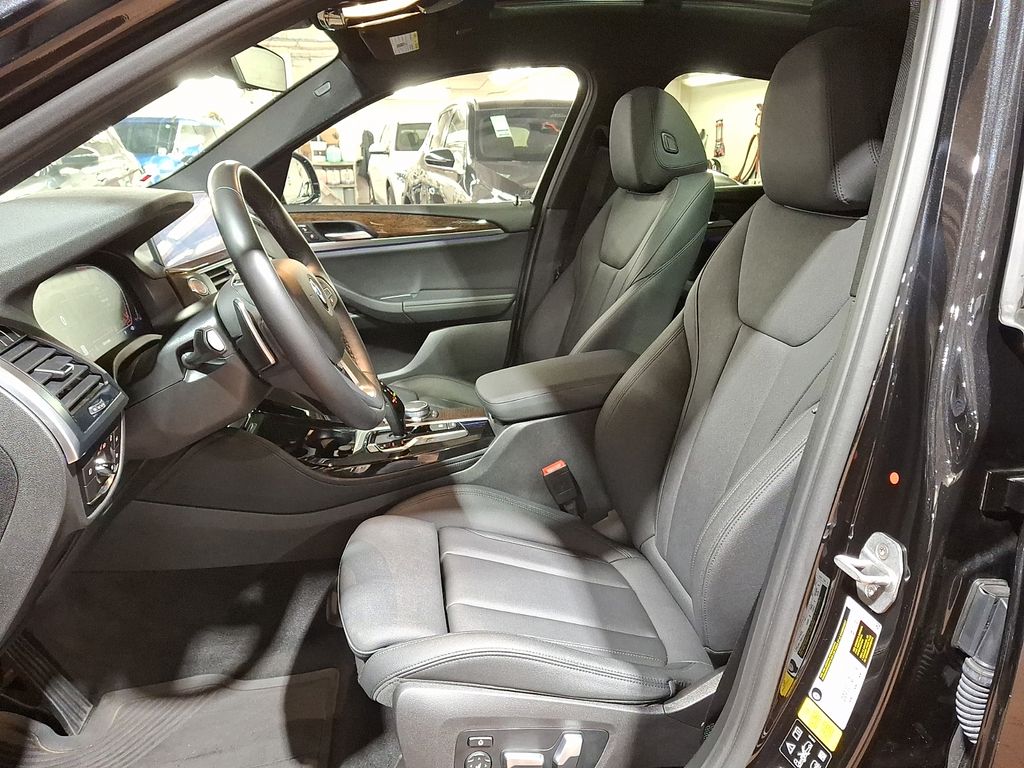 Thumbnail: 2020 BMW X4 - 10