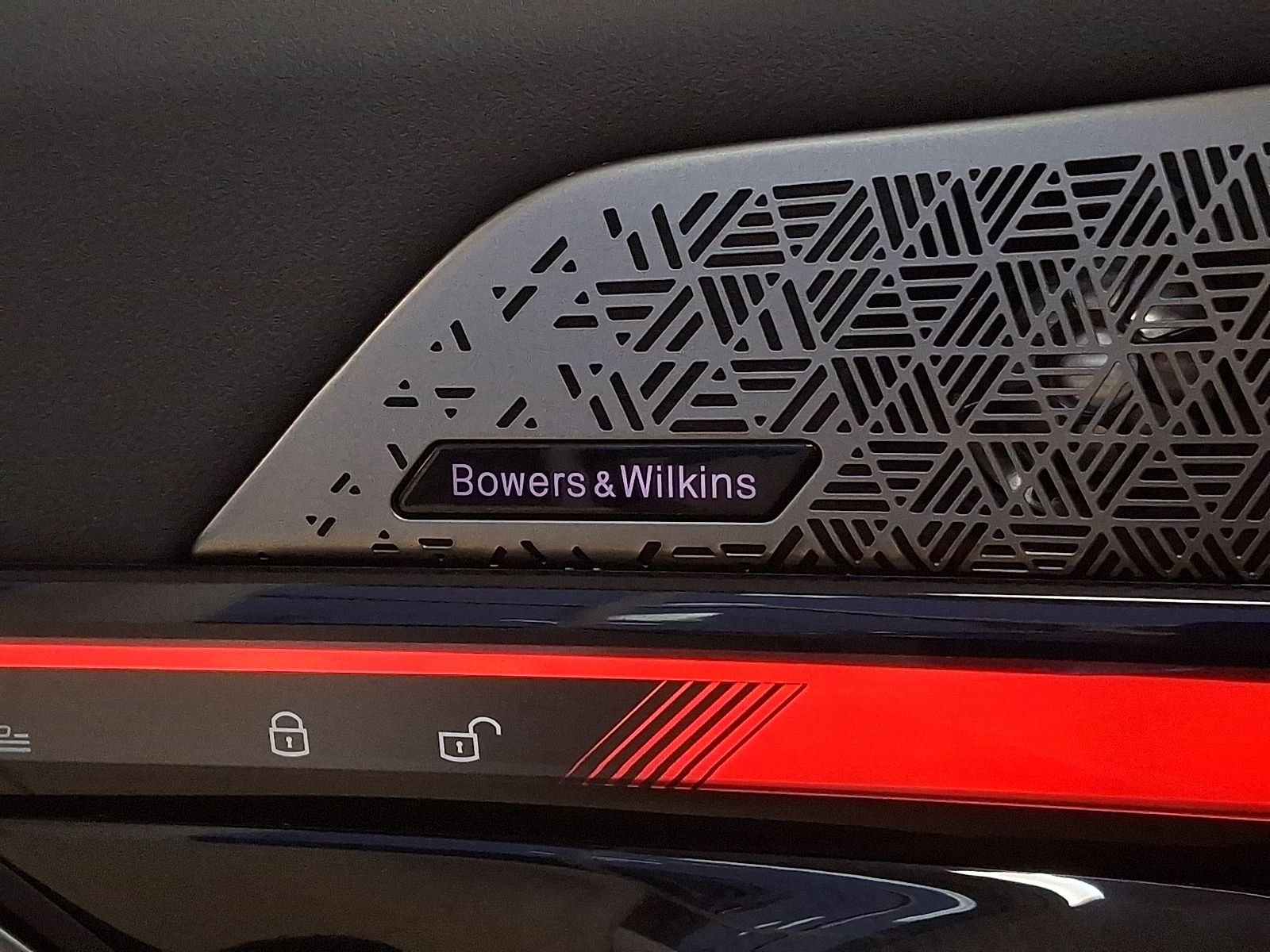 Thumbnail: 2025 BMW i5 - 23