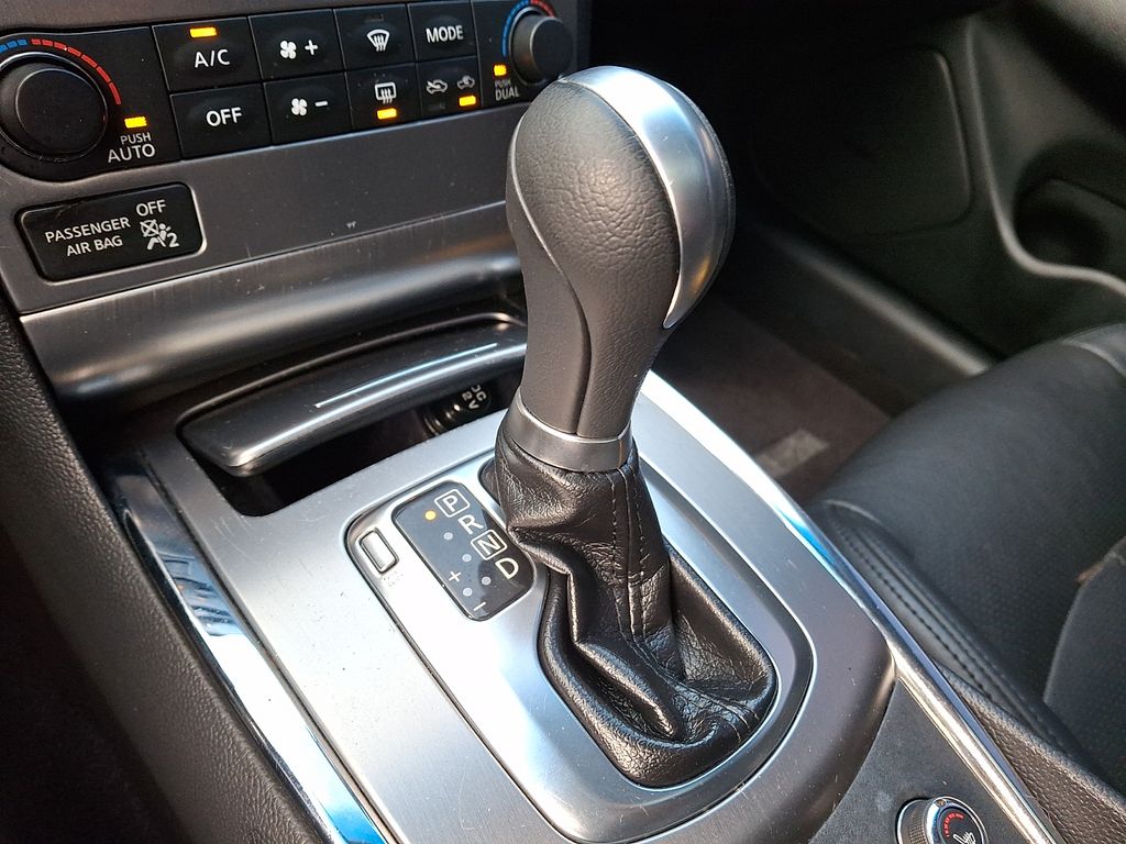 Thumbnail: 2012 INFINITI G37 - 12