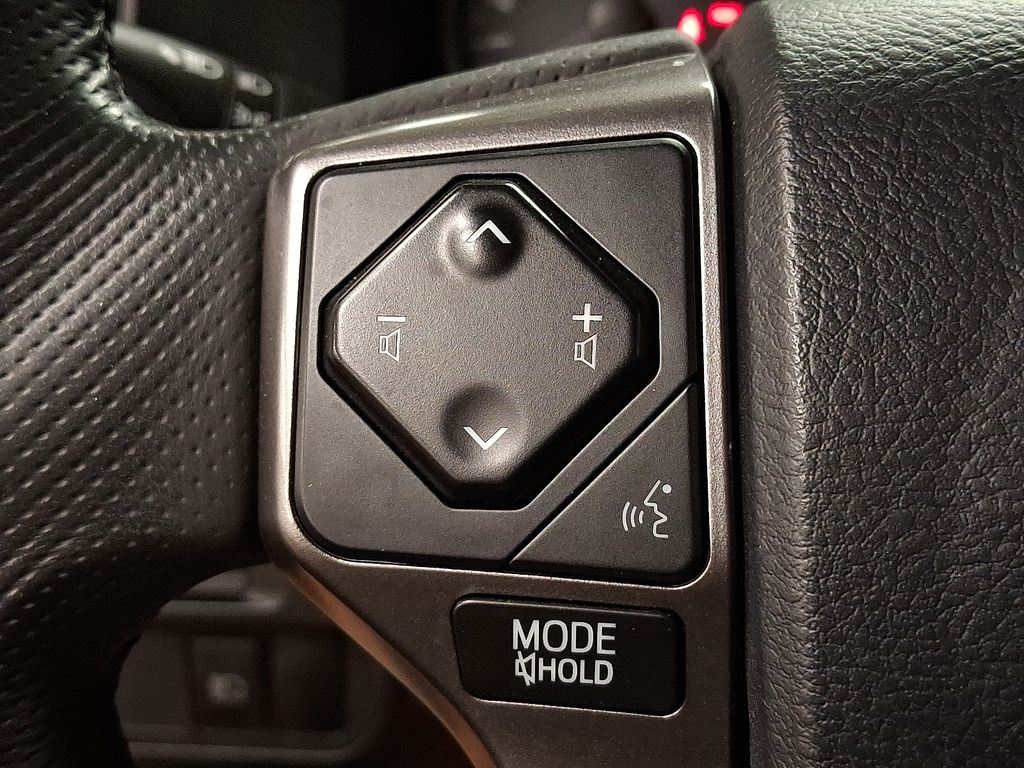 2019 Toyota Tacoma  17
