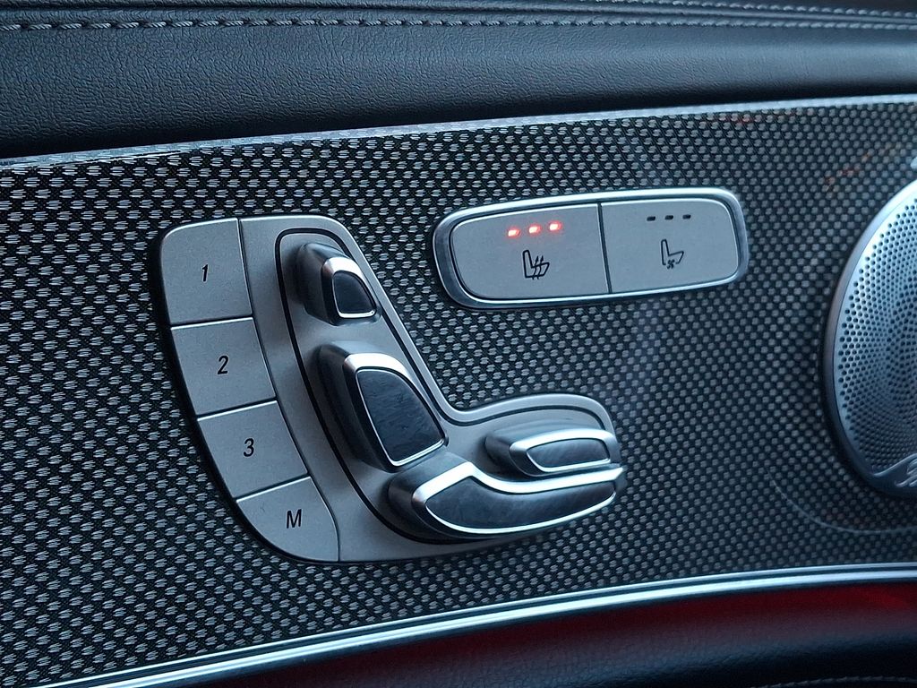 Thumbnail: 2021 Mercedes-Benz E-Class - 21