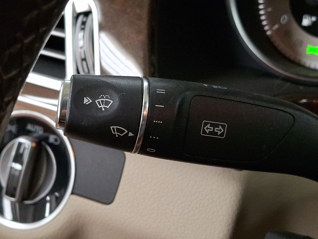 Thumbnail: 2014 Mercedes-Benz E-Class - 19