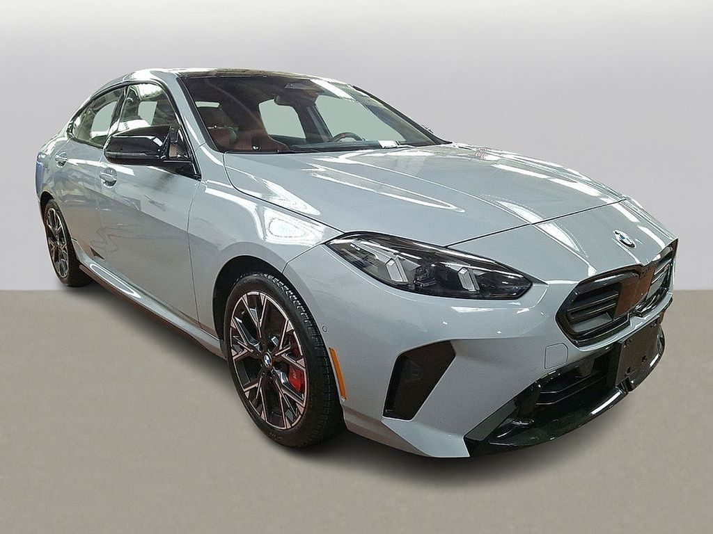 Thumbnail: 2025 BMW 2 Series - 3