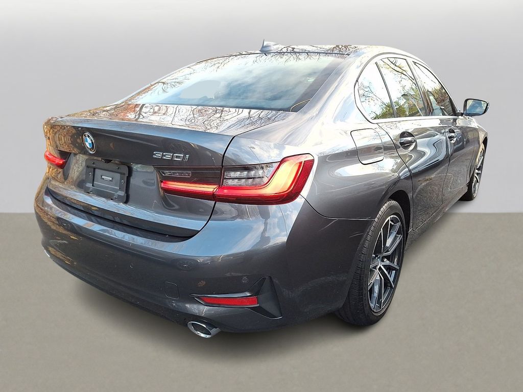 Thumbnail: 2019 BMW 3 Series - 4