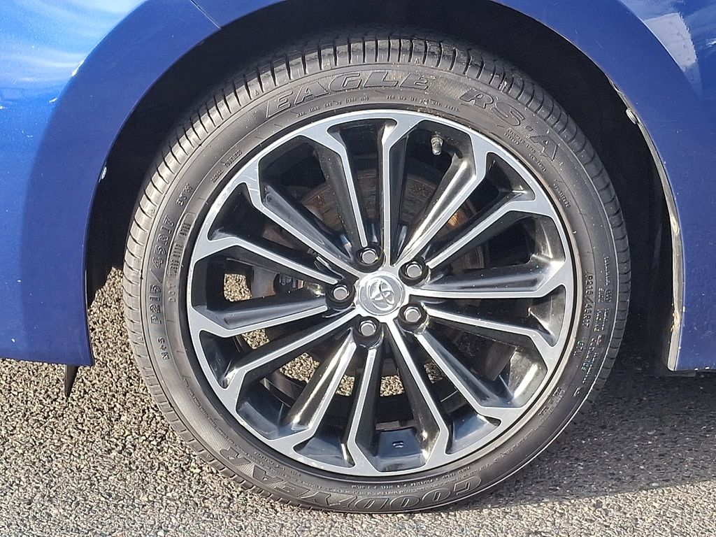 Thumbnail: 2016 Toyota Corolla - 7