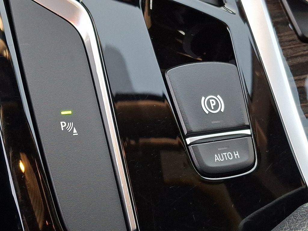 Thumbnail: 2019 BMW 5 Series - 22