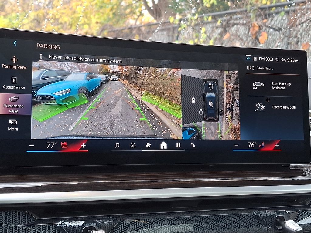 Thumbnail: 2026 BMW X7 - 16