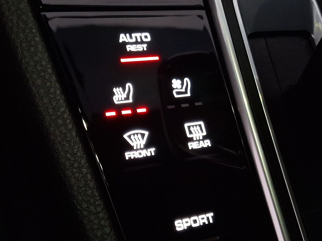 Thumbnail: 2023 Porsche Cayenne - 18